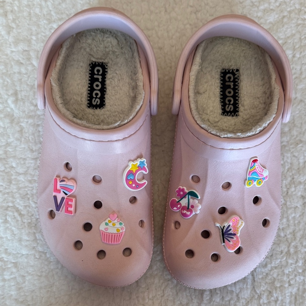 Crocs Lined Clogs Pink Women’s 9 Men’s 7 Cozy Fleece Jibbitz